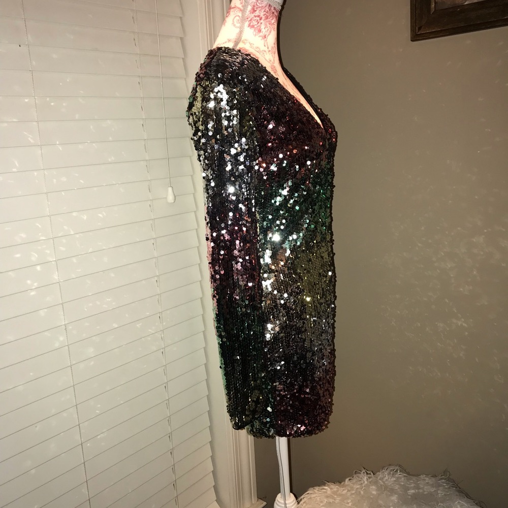 Multi color Fashionnova dress worn once size Large - Picture 3 of 4